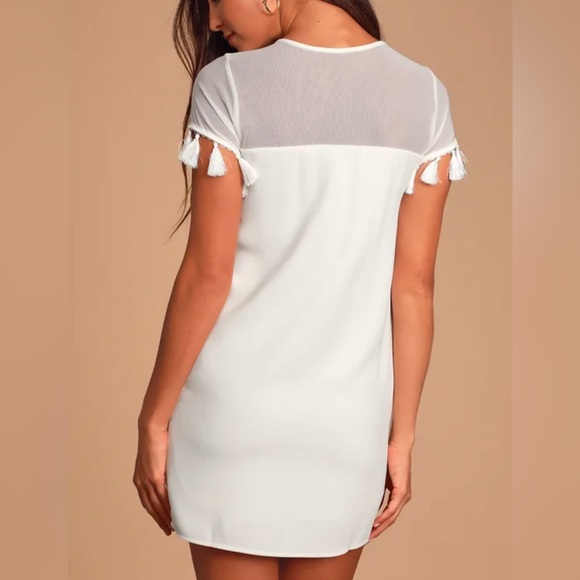 NWT Lulus Iced Latte Shift Mesh Mini Tassel Short Sleeve Dress in White XS - Picture 2 of 10